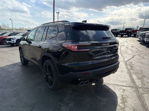 Certified 2025 GMC Acadia Elevation w/ Elevation Premium Package AWD/4WD image 5