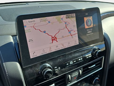 Used 2024 INFINITI QX80 Luxe image 22