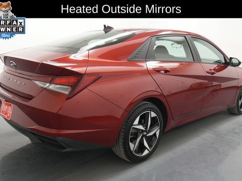 Used 2023 Hyundai Elantra SEL w/ Convenience Package FWD image 9