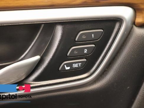 Used 2019 Honda CR-V EX-L image 11