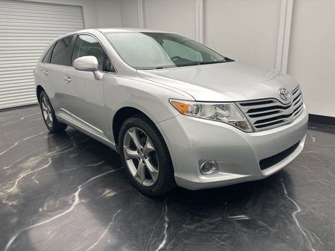 Used 2009 Toyota Venza AWD image 2