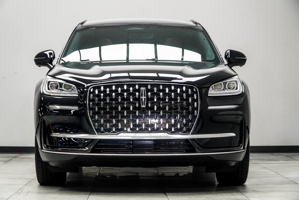 Used 2025 Lincoln Corsair Reserve w/ Equipment Group 202A FWD image 11