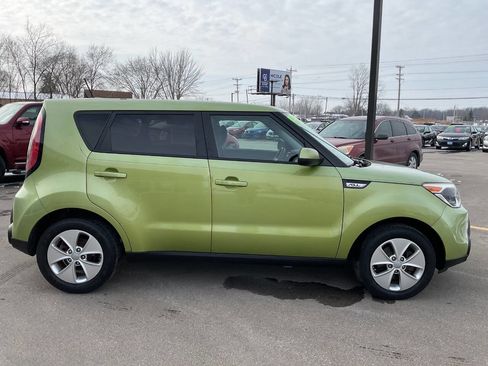 Used 2015 Kia Soul image 9