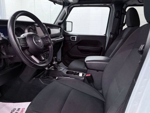 Used 2023 Jeep Wrangler Unlimited w/ Cold Weather Group AWD/4WD image 16