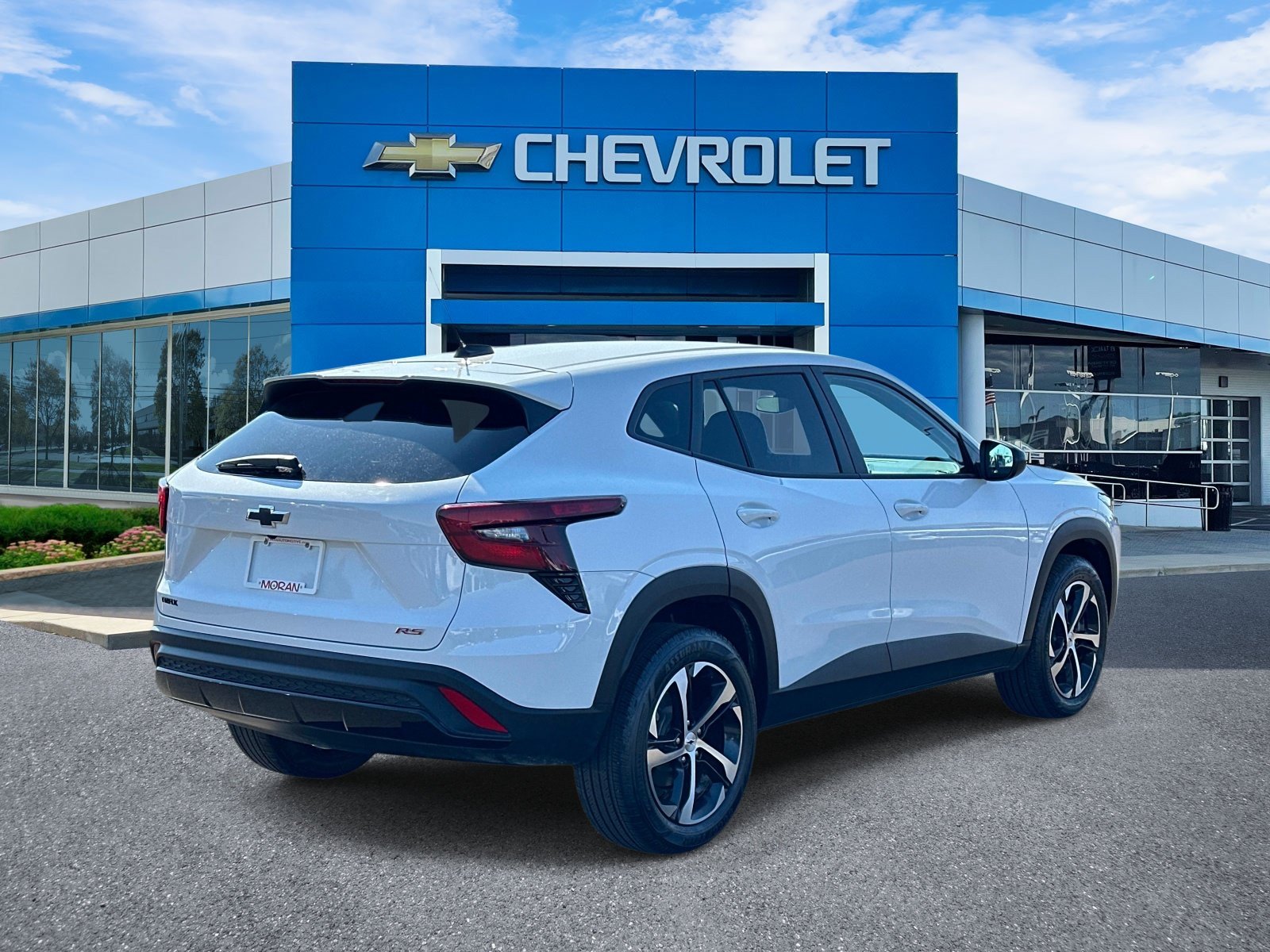 Certified 2024 Chevrolet Trax RS w/ Sunroof Package FWD image 4
