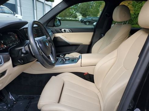 Used 2022 BMW X5 sDrive40i w/ Parking Assistance Package image 18