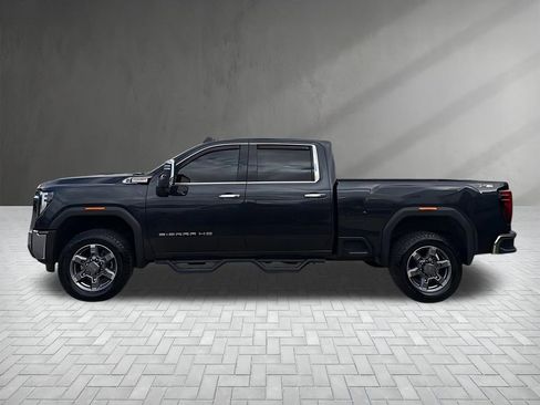 Used 2025 GMC Sierra 2500 SLT AWD/4WD image 14