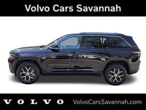 Used 2023 Jeep Grand Cherokee Limited image 9