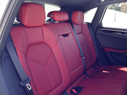 New 2026 Porsche Macan AWD/4WD image 23