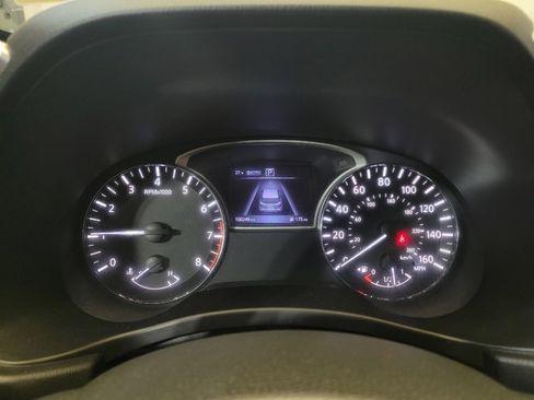 Used 2017 Nissan Pathfinder SV w/ Trailer Tow Package image 23