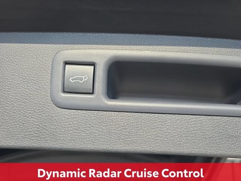 Certified 2025 Toyota Highlander XLE AWD/4WD image 17