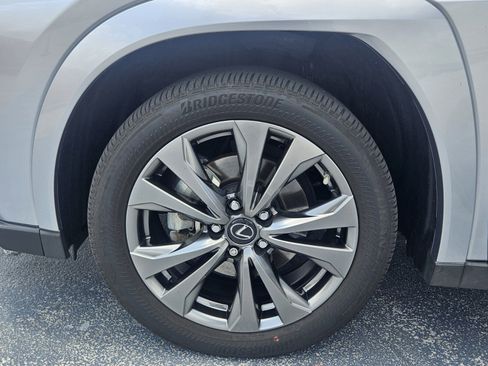 Used 2024 Lexus UX 250h F Sport FWD image 12
