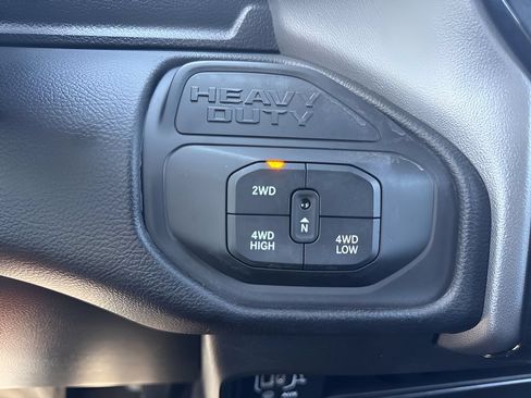 Used 2026 RAM 2500 Laramie AWD/4WD image 24