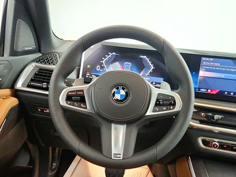 Used 2026 BMW X5 xDrive40i w/ M Sport Package AWD/4WD image 22