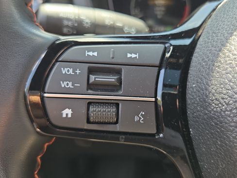 Certified 2025 Honda Pilot TrailSport image 28