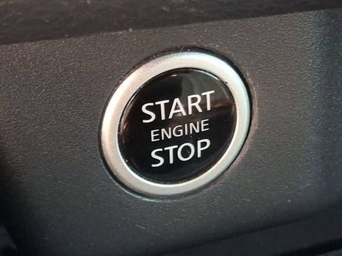 Used 2021 Nissan Rogue S AWD/4WD image 24