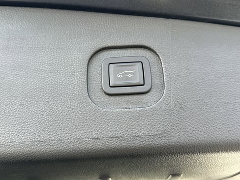 Used 2017 GMC Terrain SLT w/ Open Road Package image 15