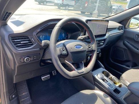 Certified 2023 Ford Escape ST-Line Select w/ Tech Pack #2 AWD/4WD image 11
