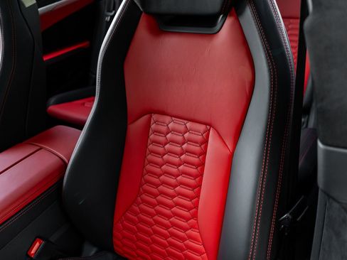 Used 2022 Lamborghini Urus AWD/4WD image 28