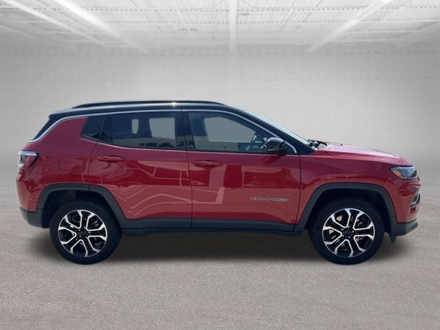 Used 2023 Jeep Compass Limited AWD/4WD image 11