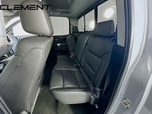 Used 2018 Chevrolet Silverado 1500 LTZ Z71 image 31