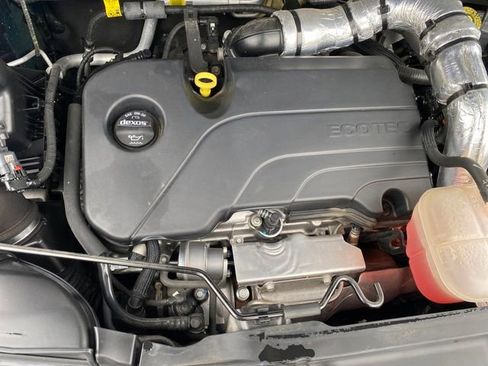 Used 2022 Buick Encore Preferred image 19