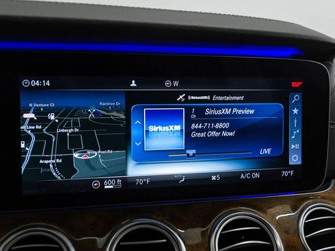 Used 2018 Mercedes-Benz E 400 4MATIC Wagon w/ Premium 2 Package image 26