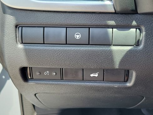 Certified 2021 Nissan Rogue SL w/ Premium Package FWD image 25