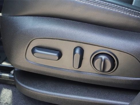 Used 2022 GMC Terrain SLT w/ LPO, Floor Liner Package image 20