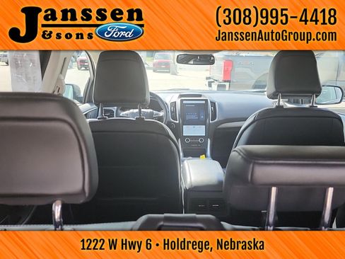 Used 2023 Ford Edge SEL AWD/4WD image 13