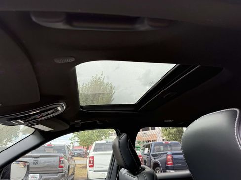 New 2025 Jeep Grand Cherokee Altitude AWD/4WD image 5
