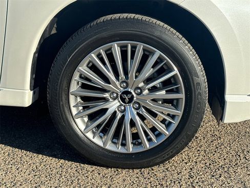 Used 2020 Mitsubishi Outlander SEL image 7