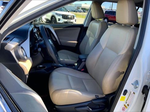 Used 2015 Toyota RAV4 XLE image 7