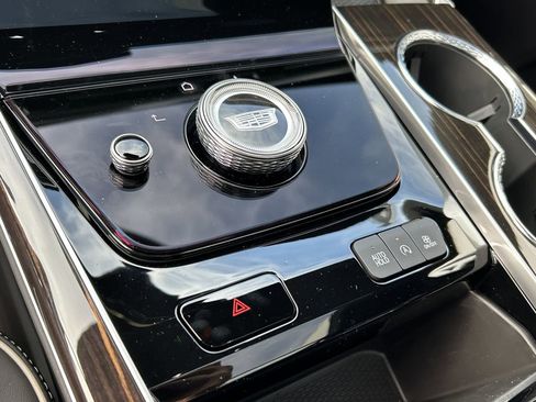 New 2026 Cadillac Escalade Luxury w/ Touring Package image 27