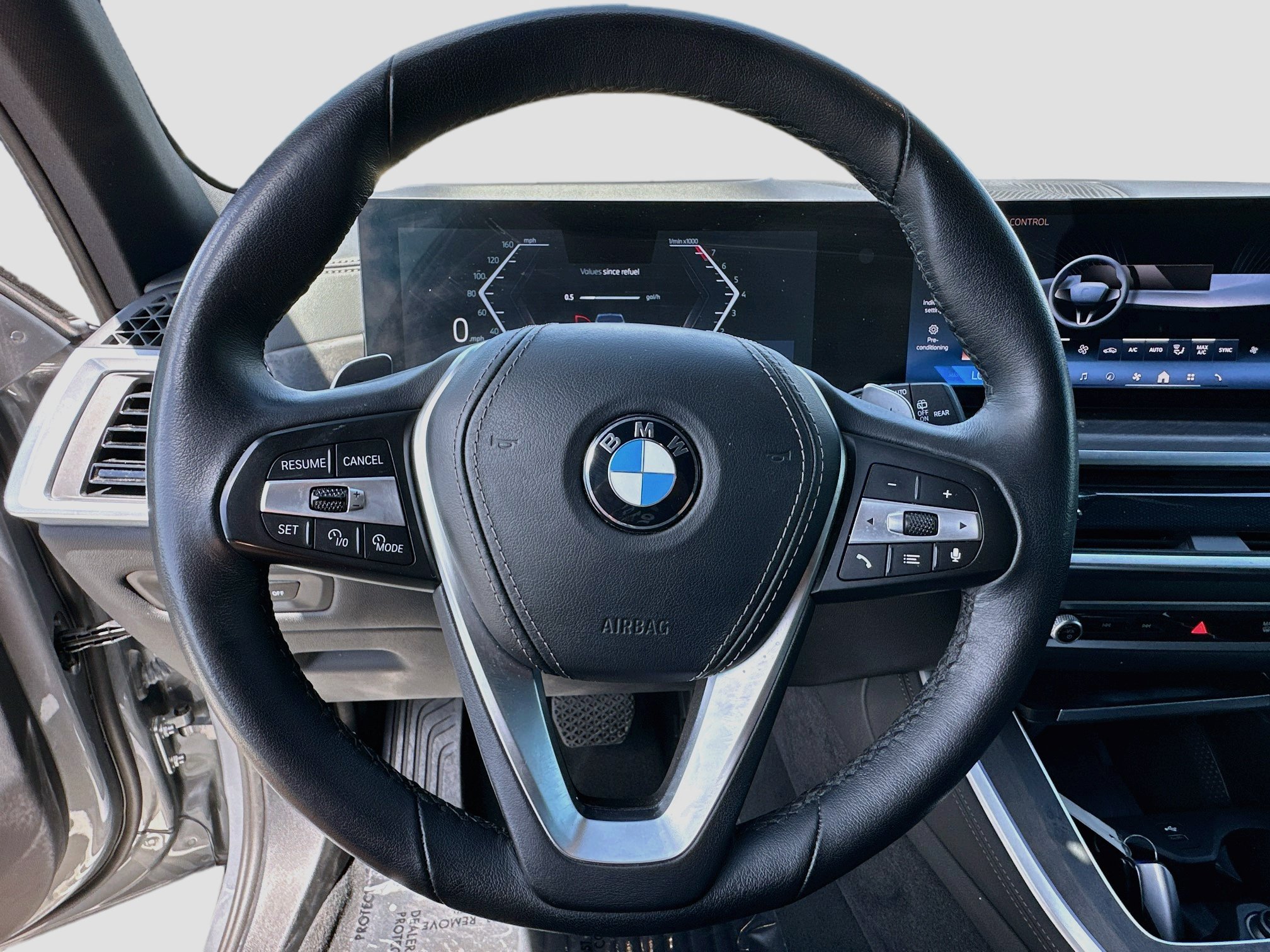 Certified 2025 BMW X5 sDrive40i w/ Climate Comfort Package RWD image 11