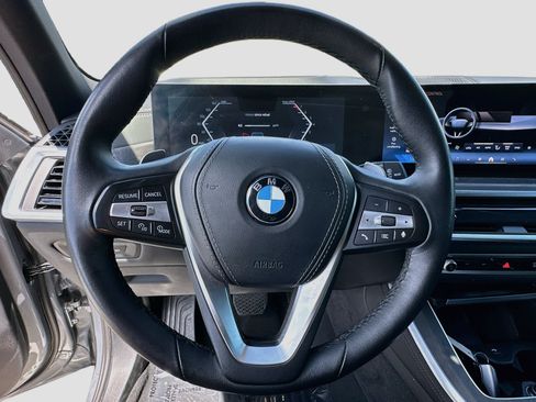 Used 2025 BMW X5 sDrive40i w/ Climate Comfort Package RWD image 11