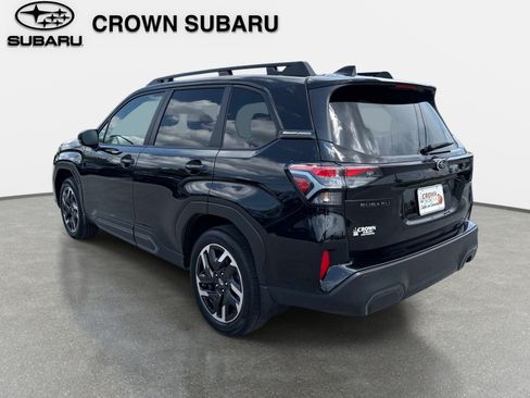 Used 2025 Subaru Forester Limited AWD/4WD image 7