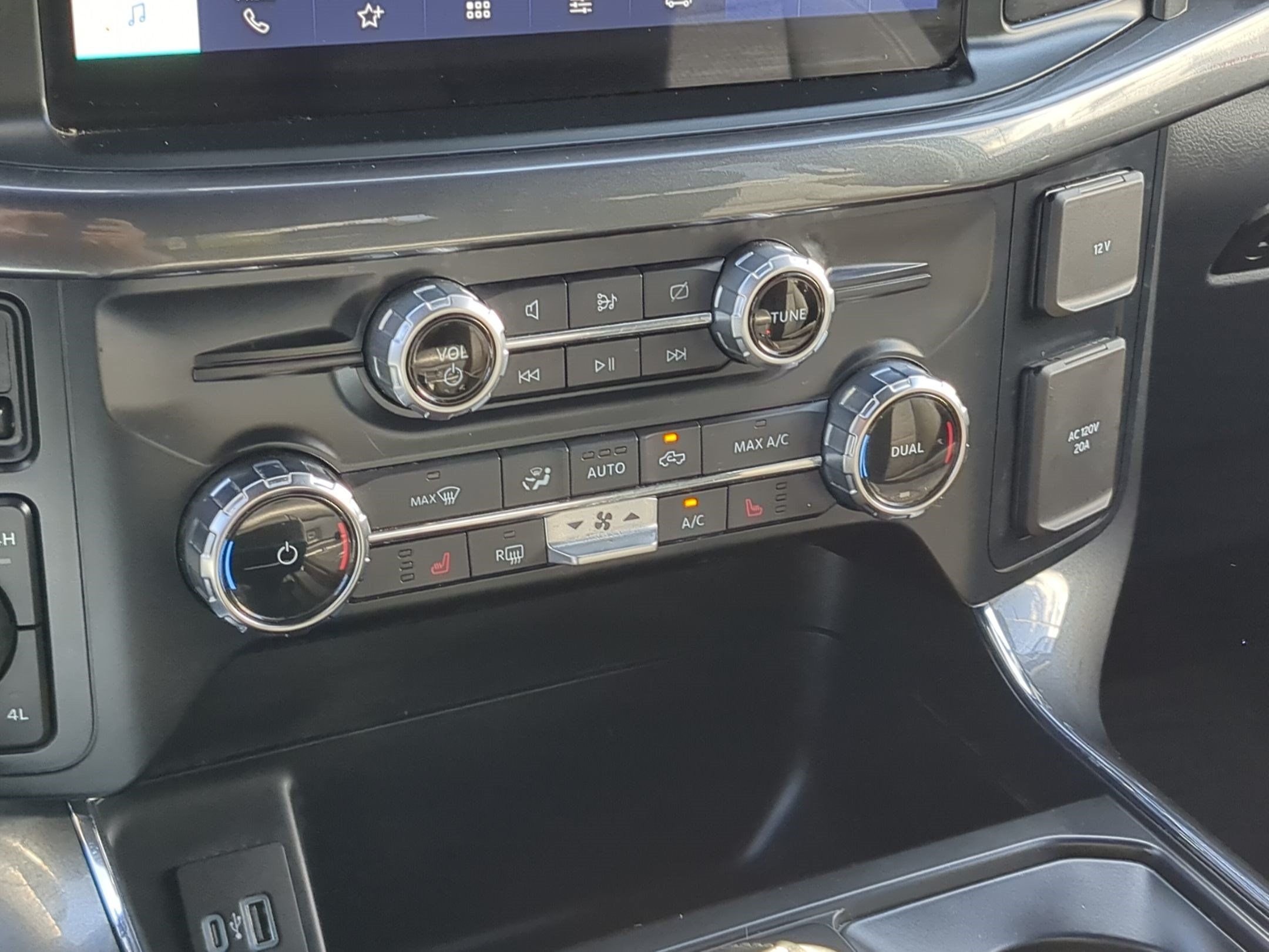 Used 2022 Ford F150 XLT w/ Equipment Group 302A High AWD/4WD image 27