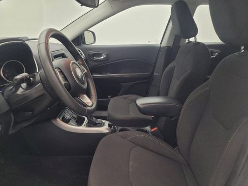 Used 2020 Jeep Compass Sport AWD/4WD image 17