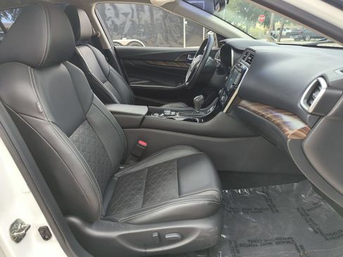 Used 2017 Nissan Maxima Platinum FWD image 25