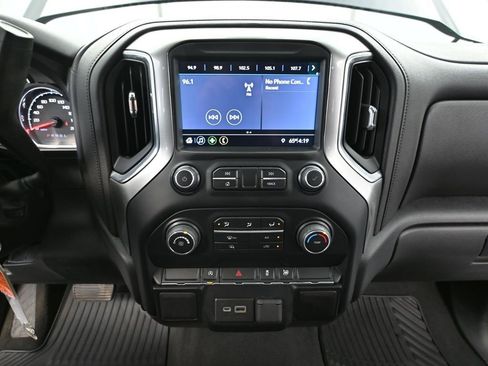 Used 2019 Chevrolet Silverado 1500 LT image 33