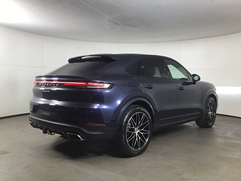 Certified 2026 Porsche Cayenne Coupe AWD/4WD image 5