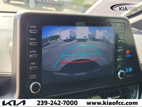 Used 2019 Toyota C-HR XLE FWD image 28