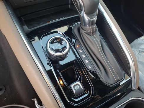 New 2026 GMC Canyon Denali image 19