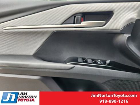 New 2026 Toyota Camry SE FWD image 20