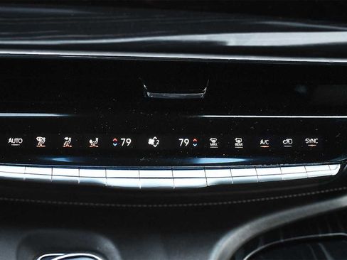 Used 2024 Cadillac Escalade ESV V image 29