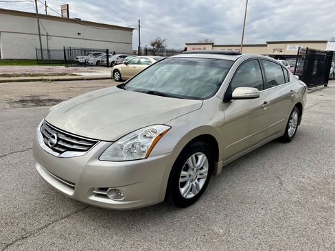 Used 2010 Nissan Altima 2.5 SL w/ SL Pkg image 1