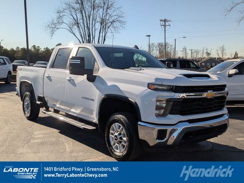 Certified 2024 Chevrolet Silverado 2500 LT image 1