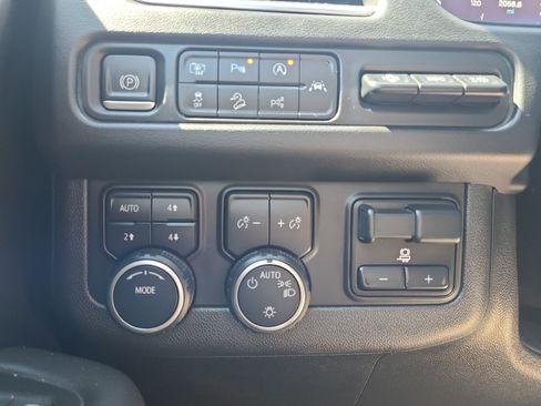 Used 2023 Chevrolet Tahoe Premier w/ Advanced Technology Package AWD/4WD image 23