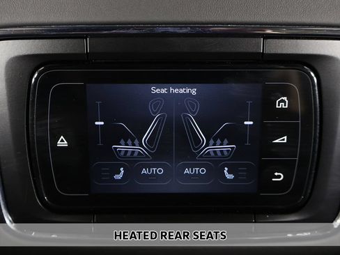 Used 2020 Bentley Bentayga Plug-In Hybrid AWD/4WD image 12